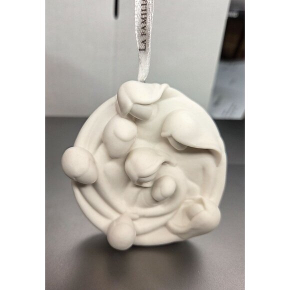 Hallmark Keepsake 2015 La Familia Christmas Tree Ornament NOS - Picture 4 of 10